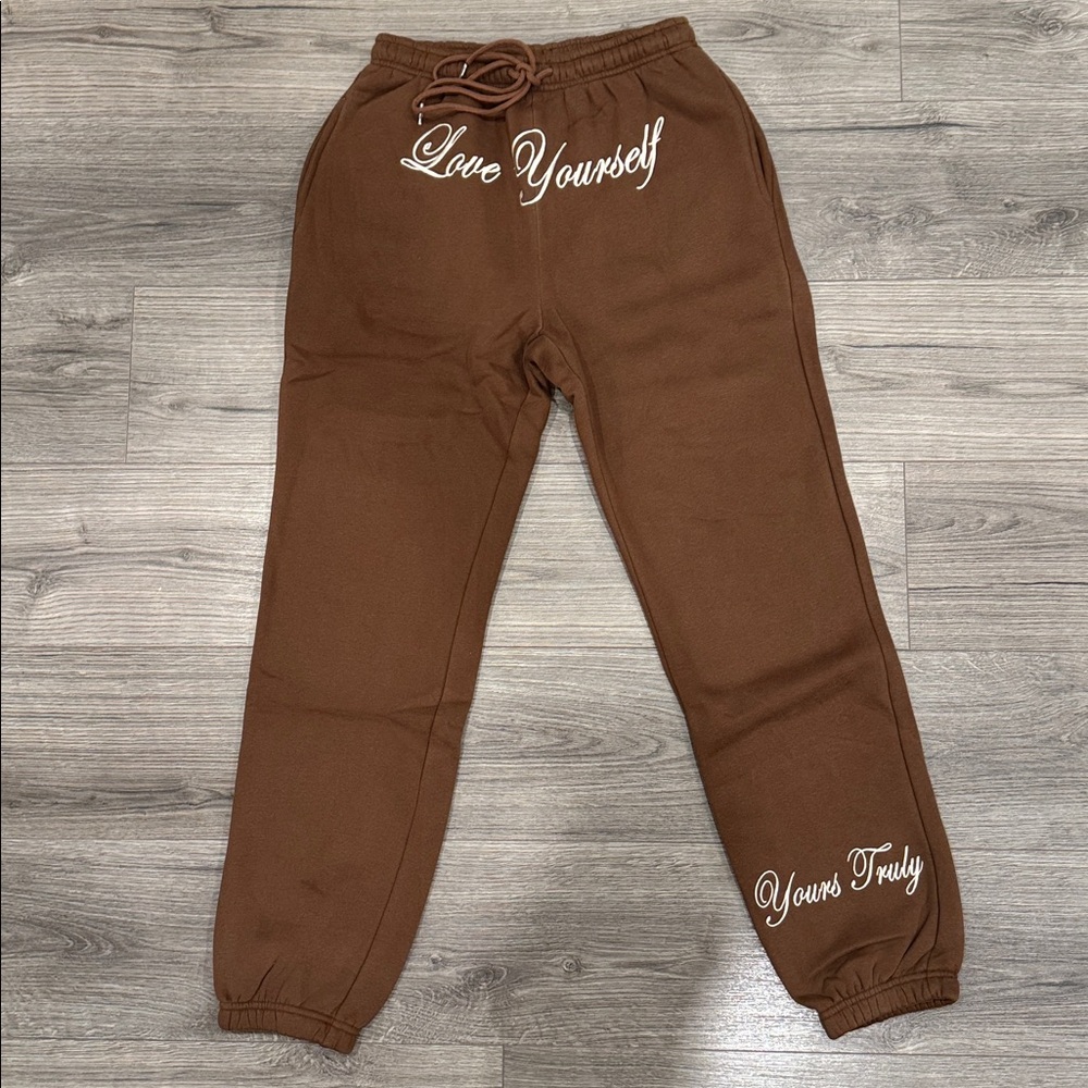 Yours Truly Brown Cuffed Sweats Joggers Embroidered Love Yourself Mens Sz Small